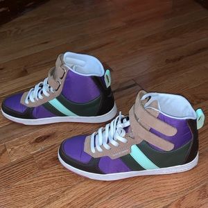 WORN ONCE CREATIVE RECREATIONS